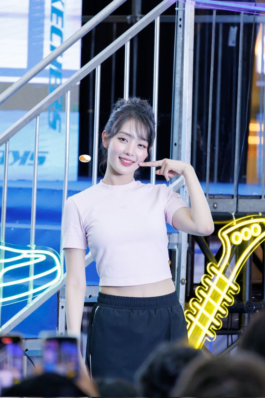 아이들 민니1_4.jpg