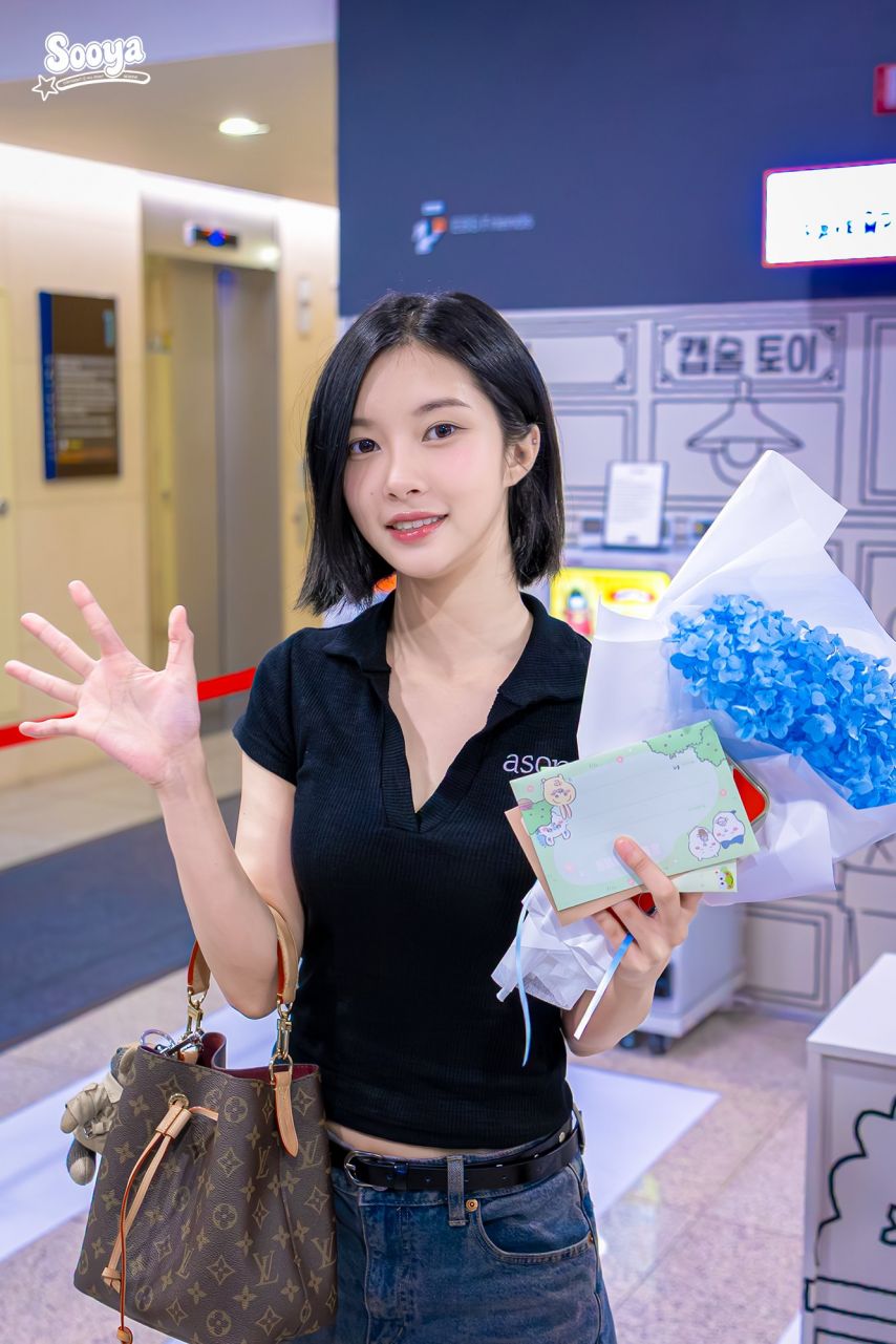 케플러 김다연 김채현1_1.jpg