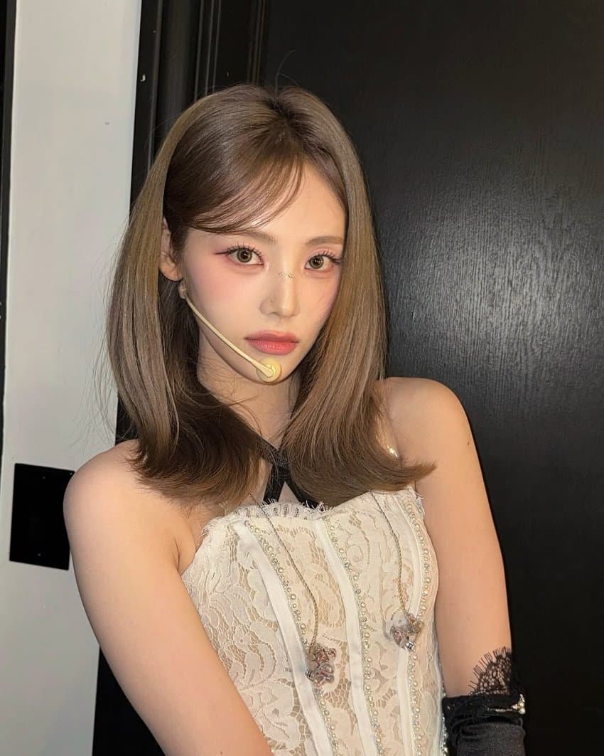 이달의소녀-진솔1_2.jpg