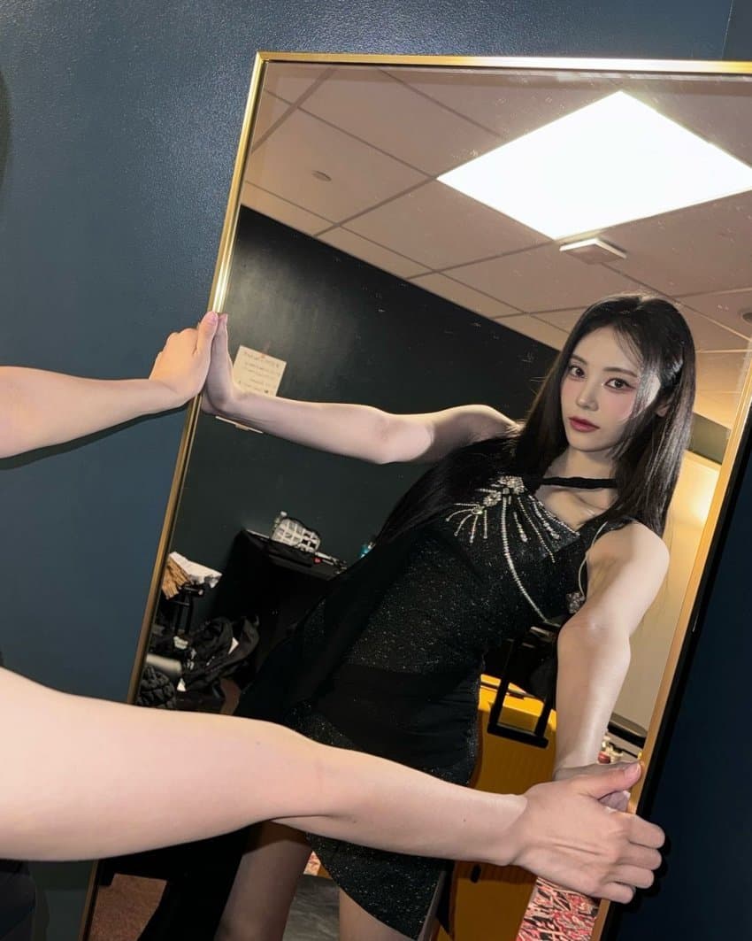 이달의소녀-진솔1_9.jpg