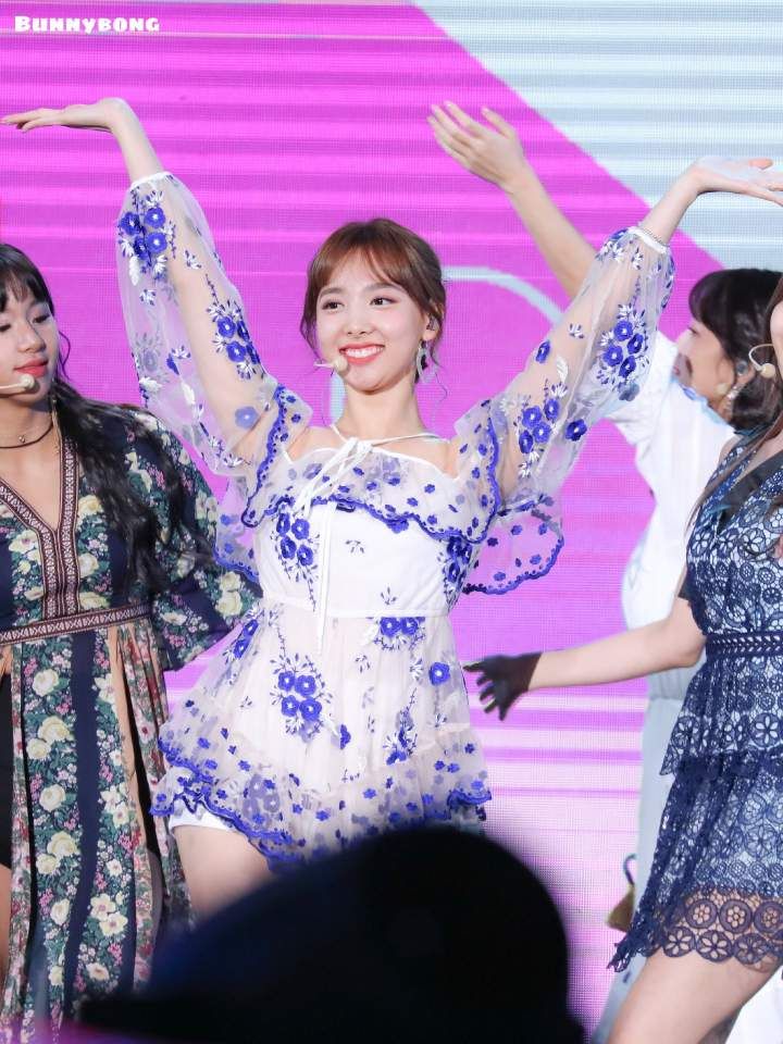 트와이스 나연1_3.jpg