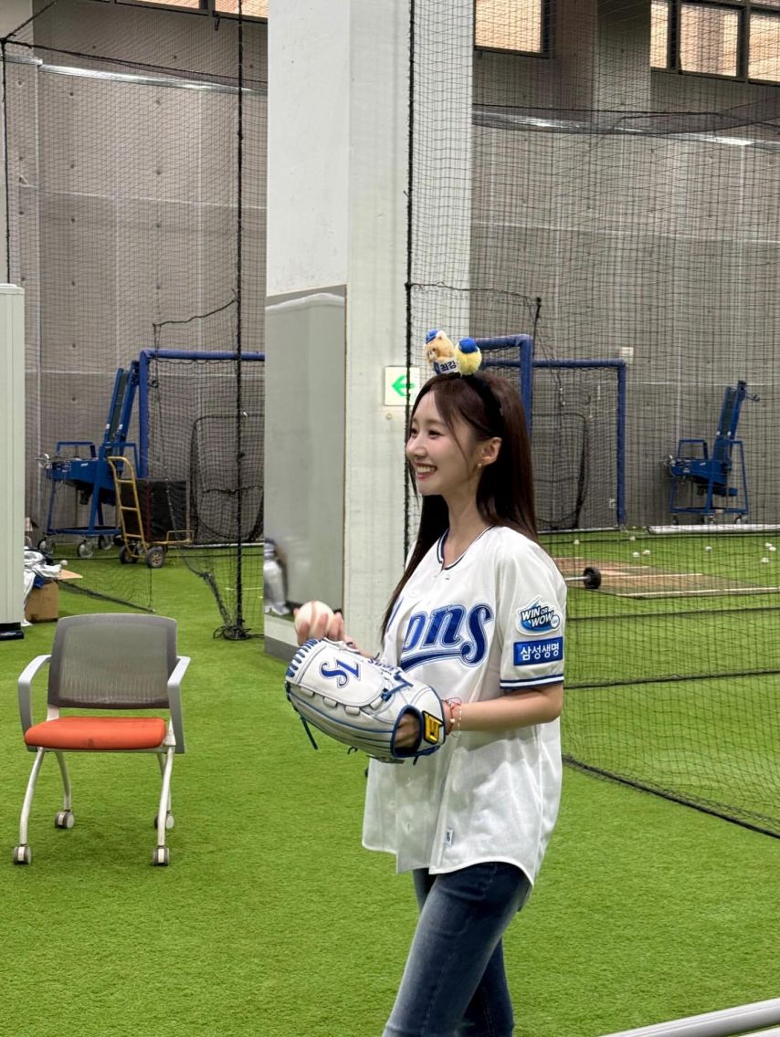 윤수빈 아나운서 인스타1_4.jpeg