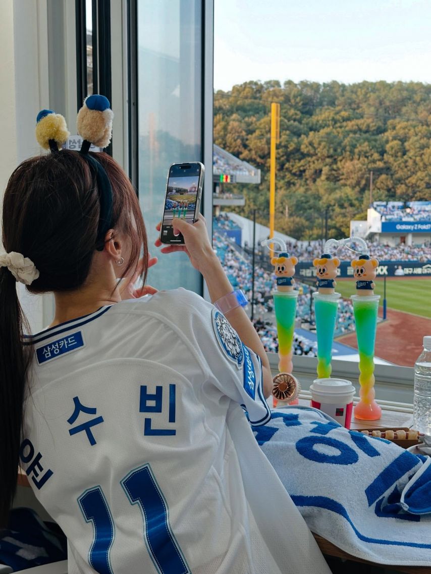 윤수빈 아나운서 인스타1_8.jpeg