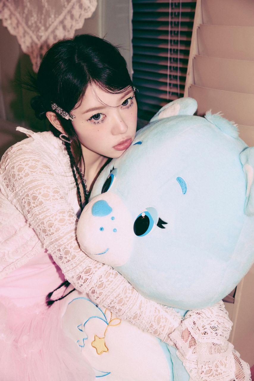 아일릿 Japan 1st Single ',時よ止まれ', Concept Photo1_5.jpg