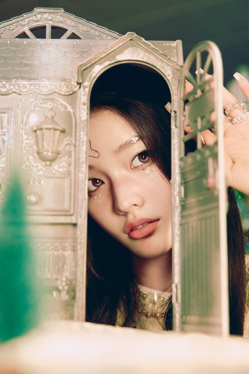 아일릿 Japan 1st Single ',時よ止まれ', Concept Photo1_10.jpg