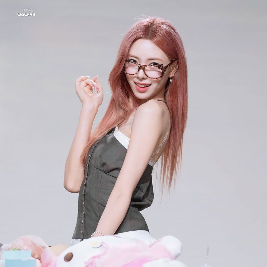 ITZY 유나1_3.jpg