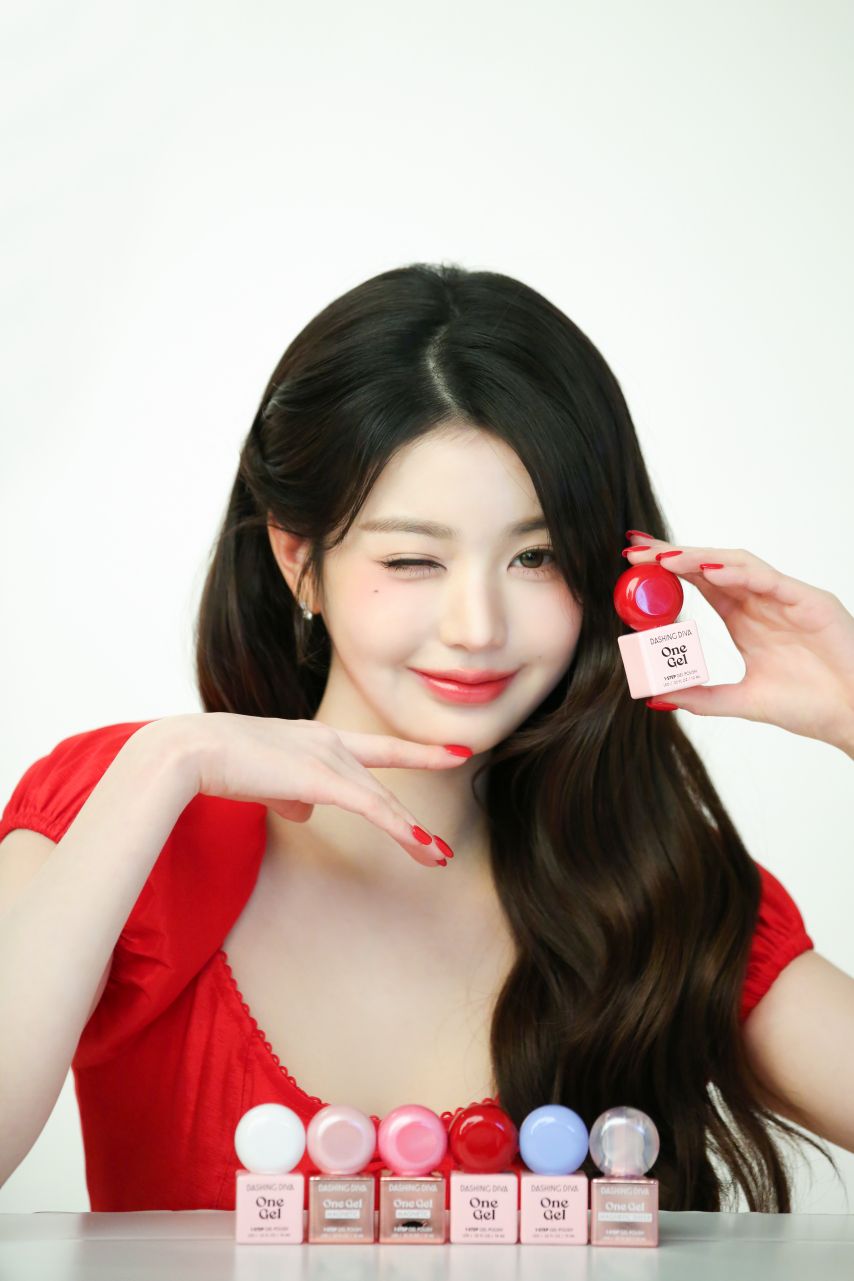 아이브 장원영 X ‘데싱디바’ 광고 촬영 현장 비하인드1_10.jpg
