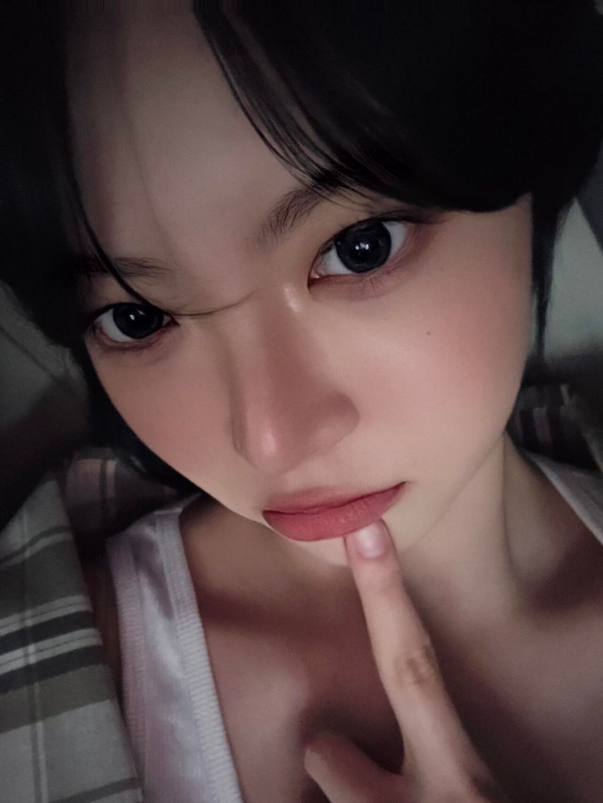 르세라핌 은채1_1.jpg