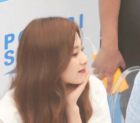 18061016422062522.gif