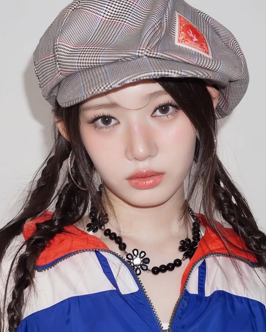 BABYMONSTER (베이비몬스터) 로라1_3.jpg