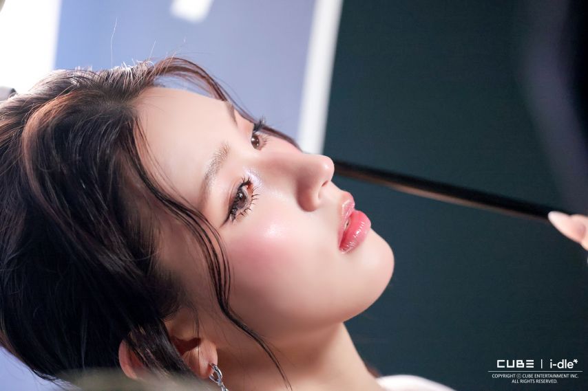 아이들 미연 2nd Mini Album [MY, Lover] Intro Film 비하인드1_10.jpeg