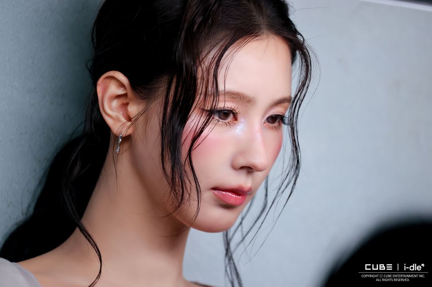 아이들 미연 2nd Mini Album [MY, Lover] Intro Film 비하인드1_13.jpeg