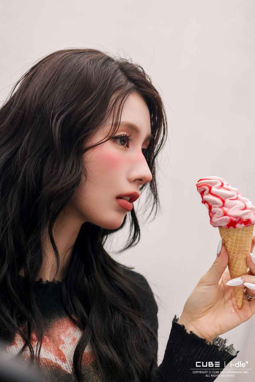 아이들 미연 2nd Mini Album [MY, Lover] Intro Film 비하인드1_3.jpeg