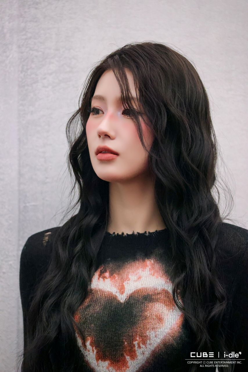 아이들 미연 2nd Mini Album [MY, Lover] Intro Film 비하인드1_2.jpeg