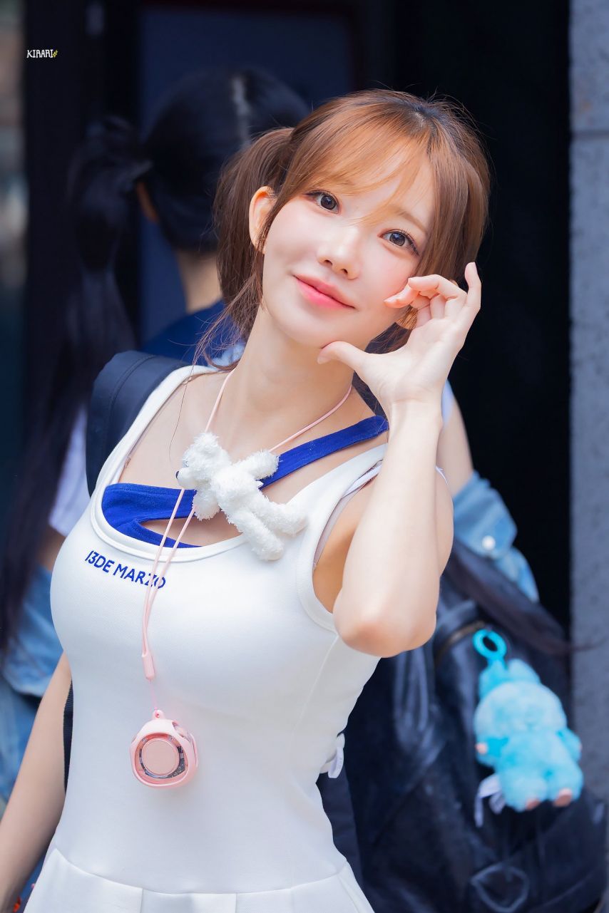 [QWER] 마젠타1_3.jpg