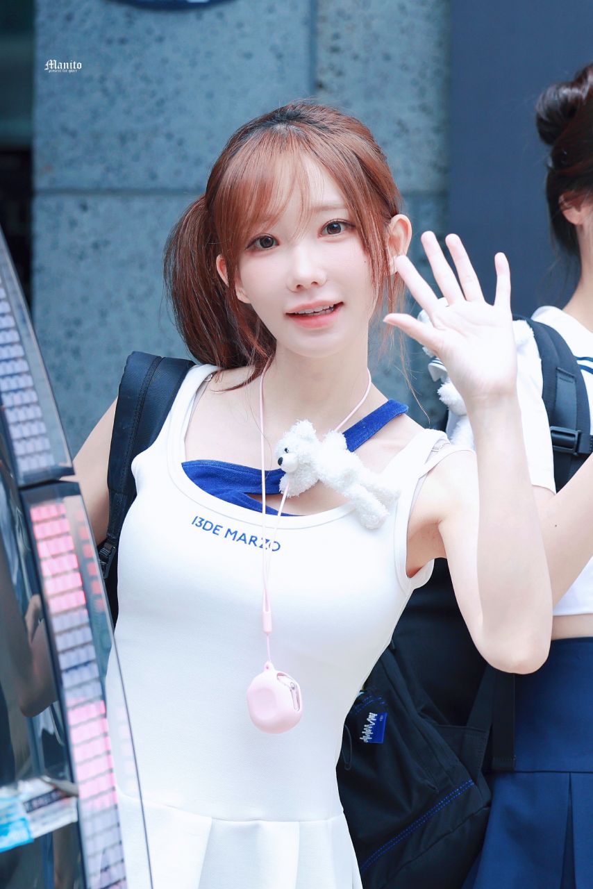 [QWER] 마젠타1_2.jpg