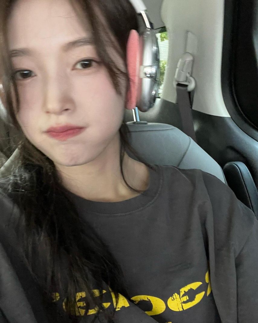 오마이걸 아린1_3.jpg