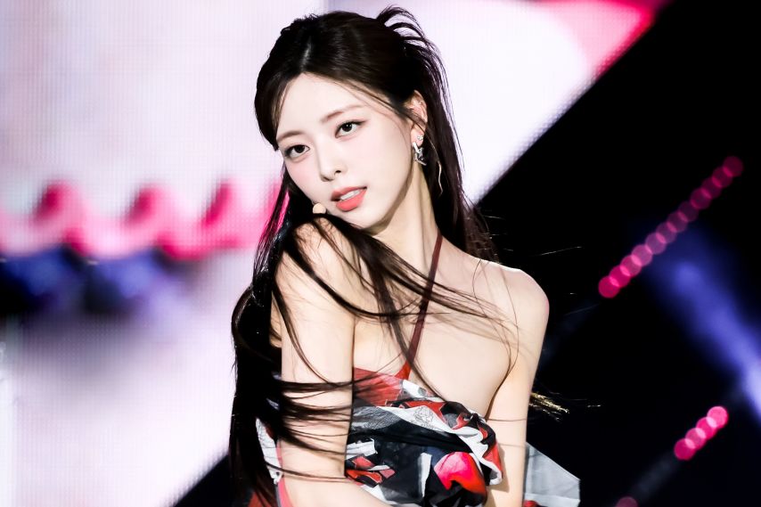 [ITZY] 유나1_2.jpg