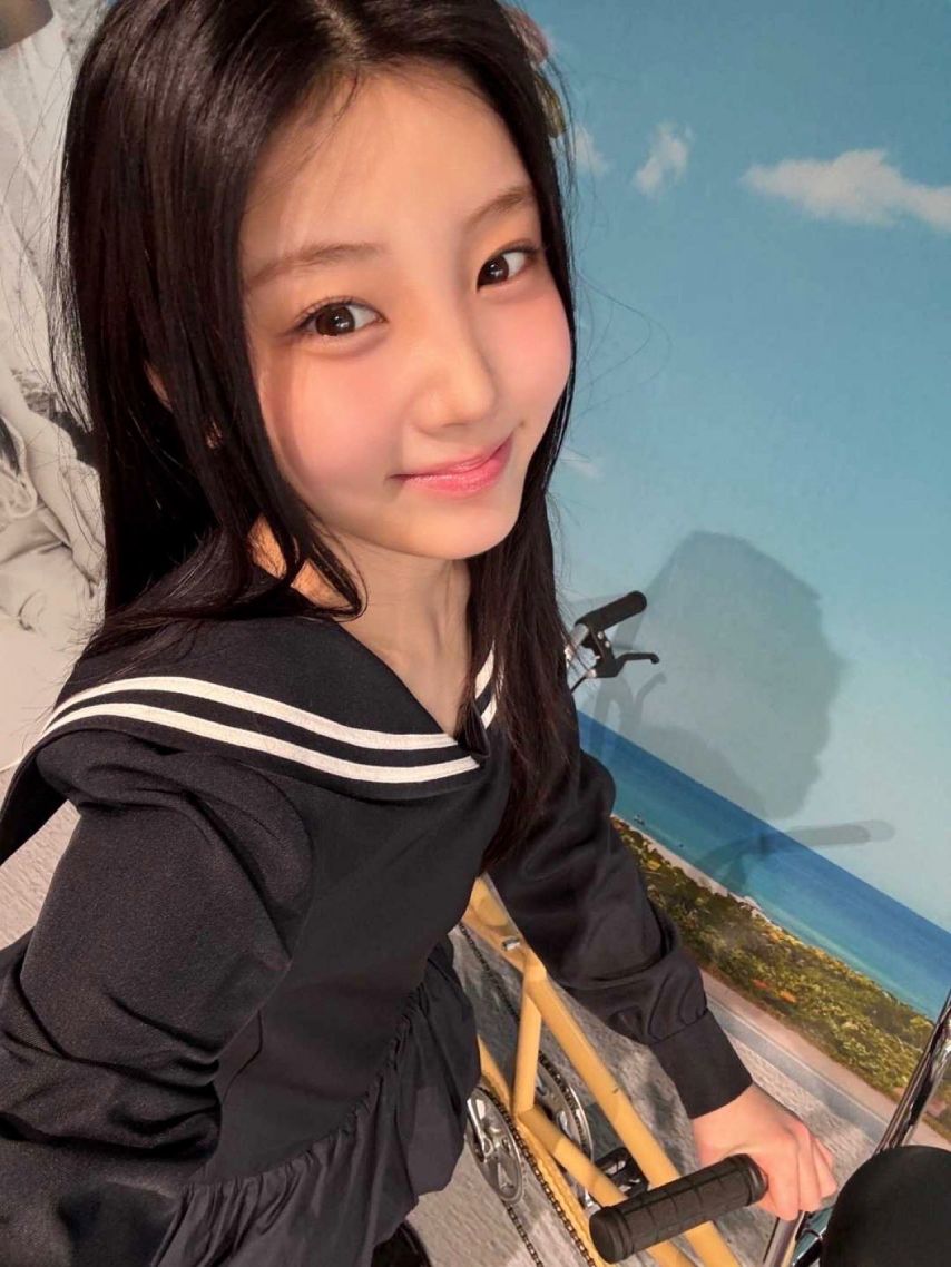 아일릿 원희1_2.jpg