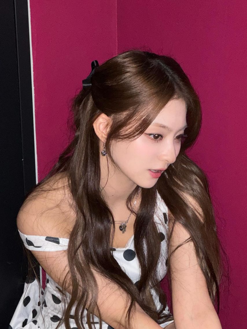 프로미스나인 송하영,박지원,이나경2_13.jpg