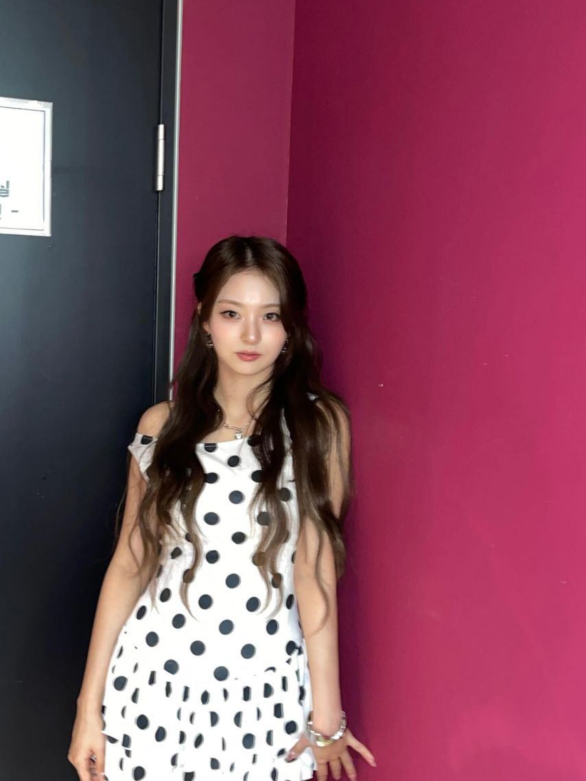 프로미스나인 송하영,박지원,이나경2_18.jpg
