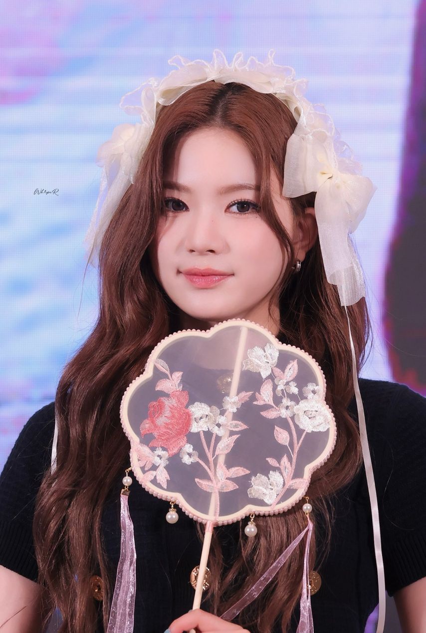 스테이씨 아이사1_6.jpg