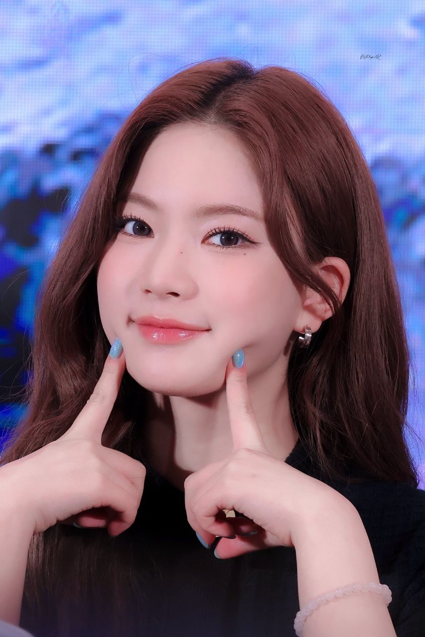 스테이씨 아이사1_1.jpg
