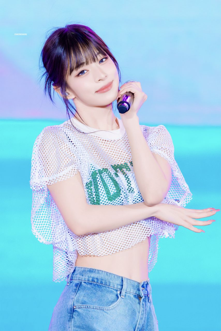 프로미스나인 이채영_1.jpg