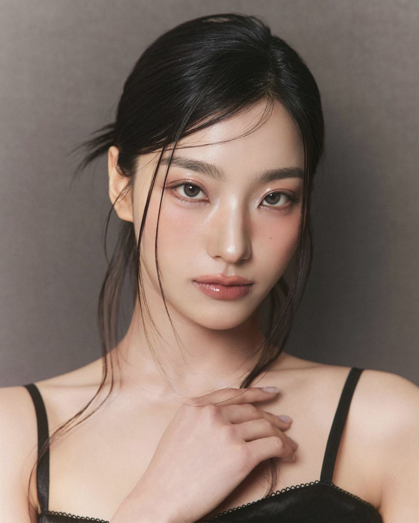 프로미스나인 이새롬1_1.jpg