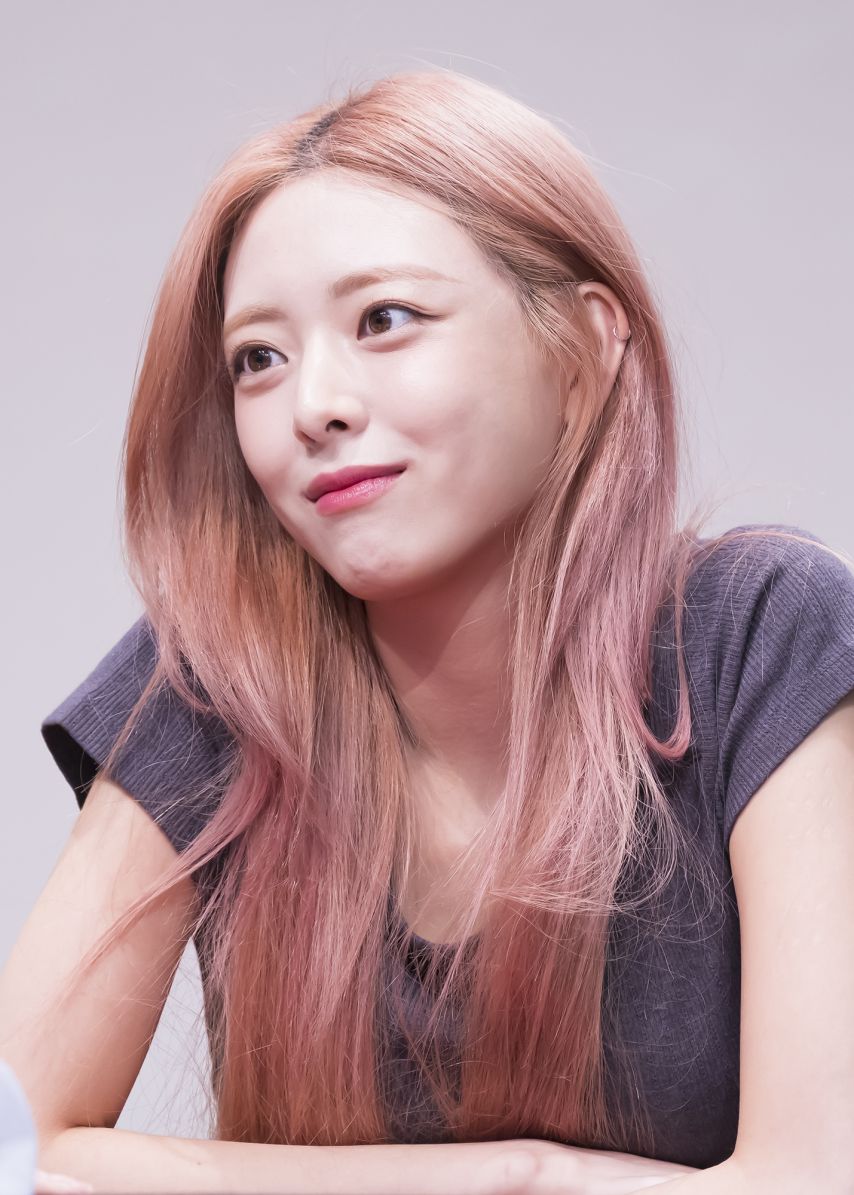 ITZY 유나1_5.jpg