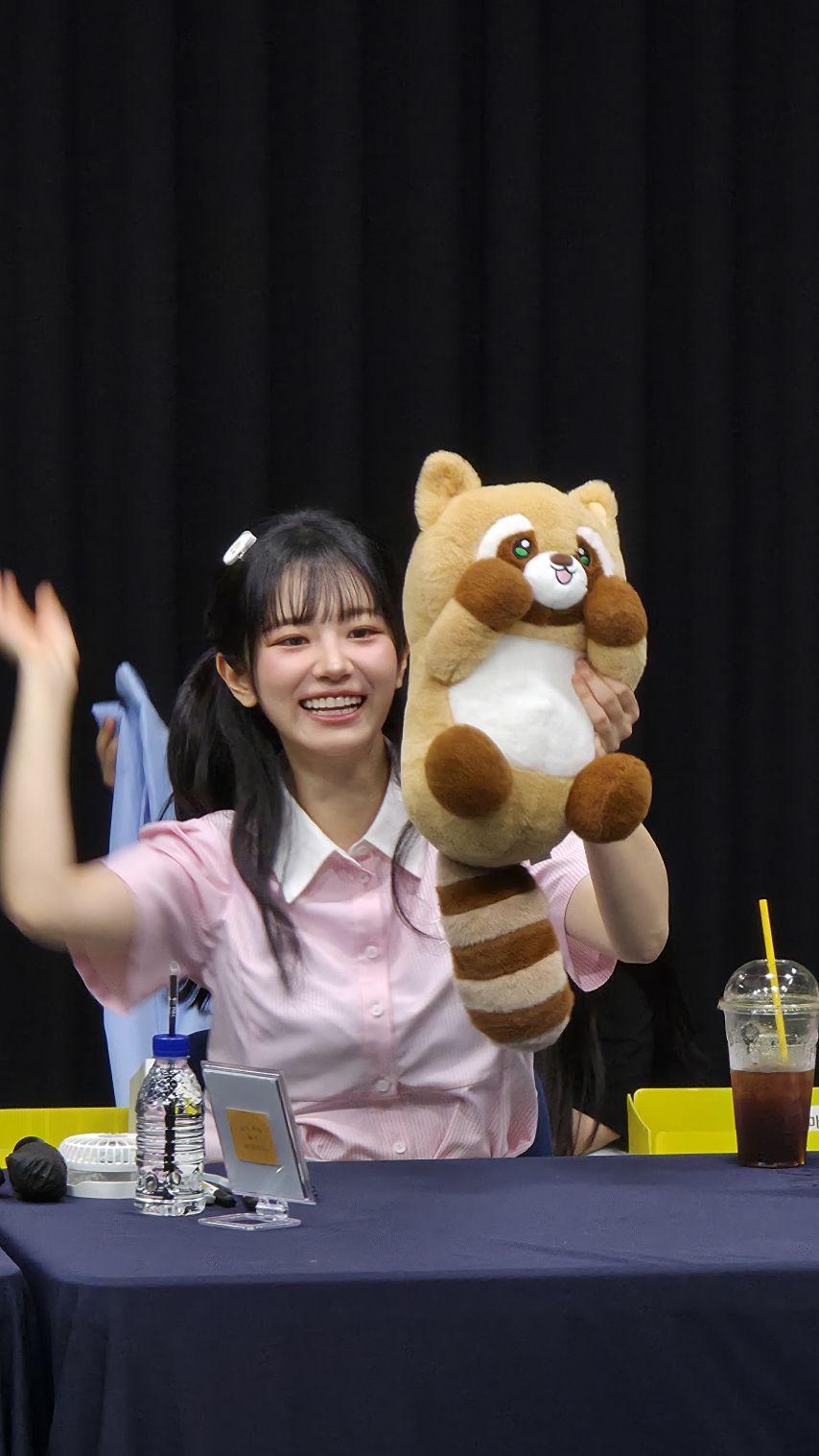 QWER 쵸단1_2.jpg