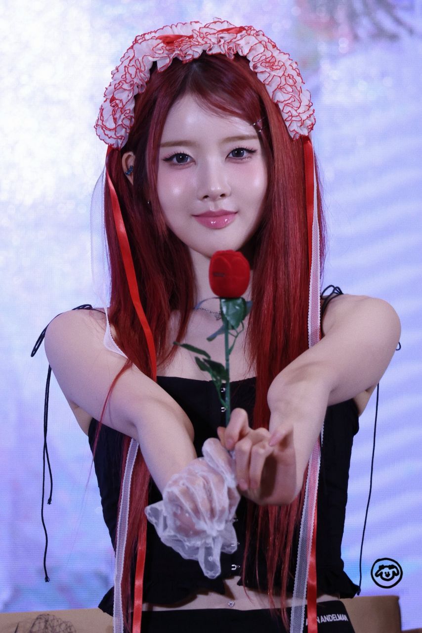 스테이씨 시은1_1.jpg