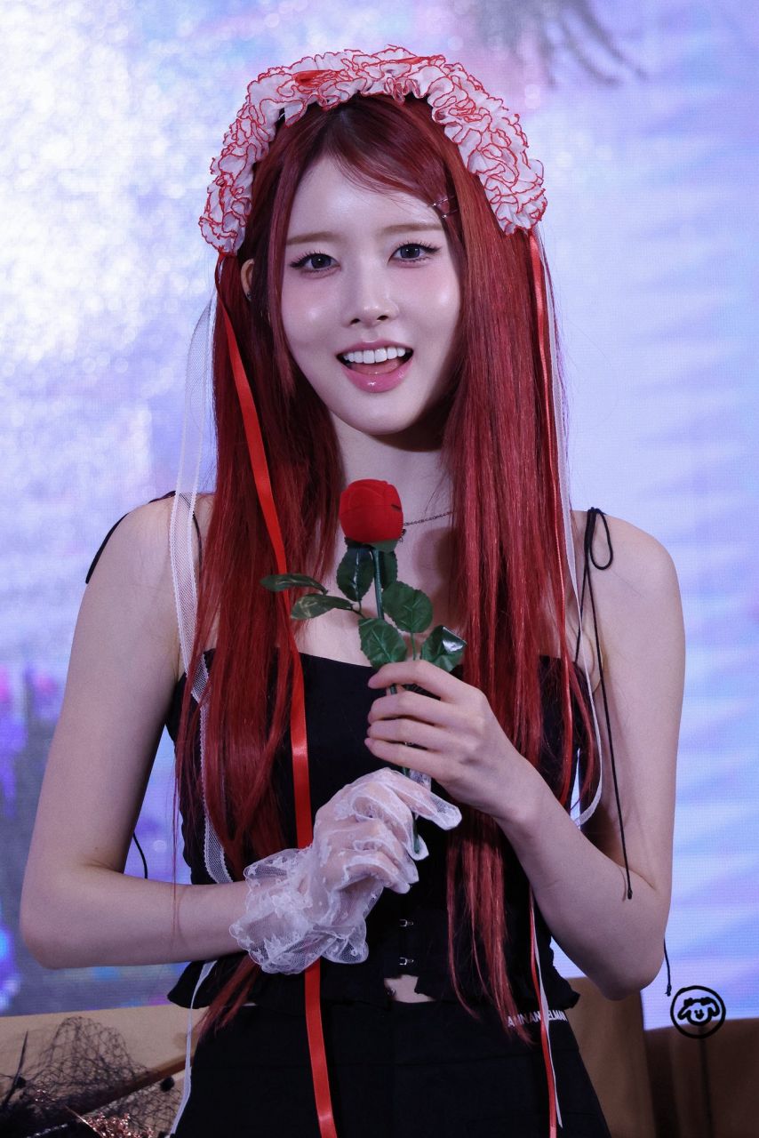 스테이씨 시은1_2.jpg