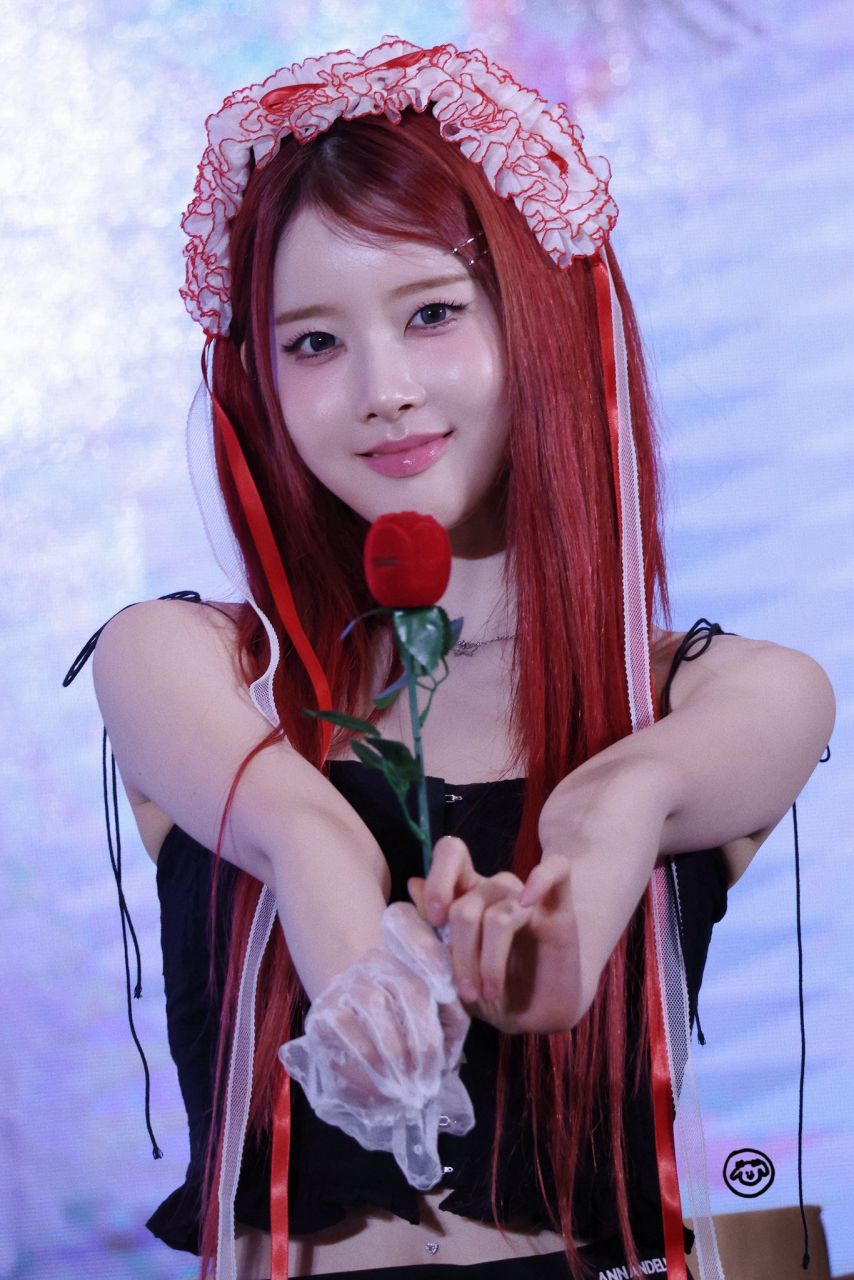 스테이씨 시은1_3.jpg