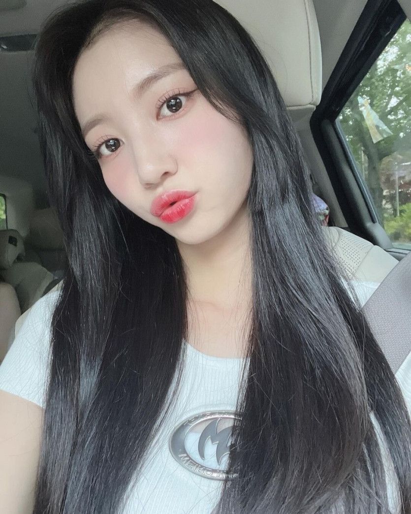 오마이걸 유빈1_2.jpg