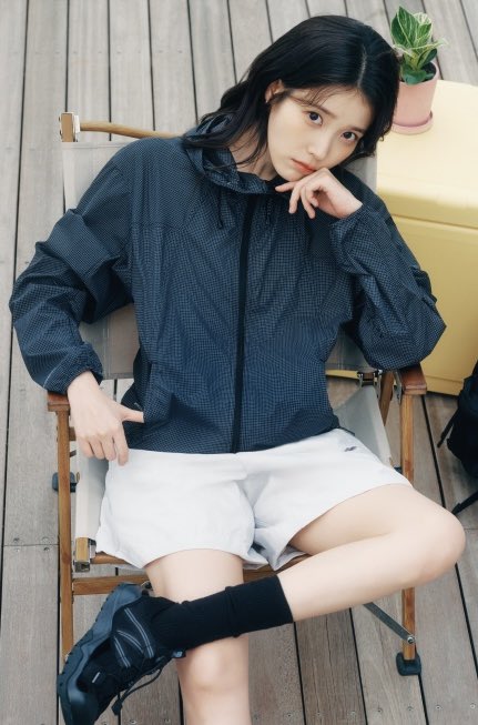 아이유 뉴발란스 및 이브자리 우리은행 제이에스티나 생일 축하1_10.jpg