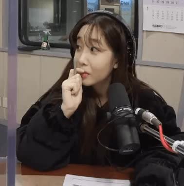 SK가 선경인지 전혀 몰랐던 러블리즈 유지애 10.gif