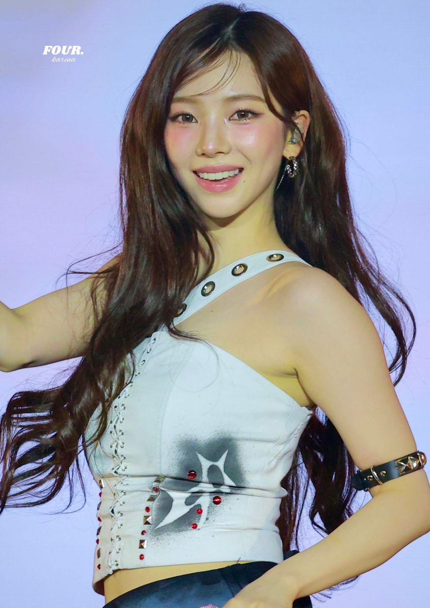 에스파 카리나1_1.jpg