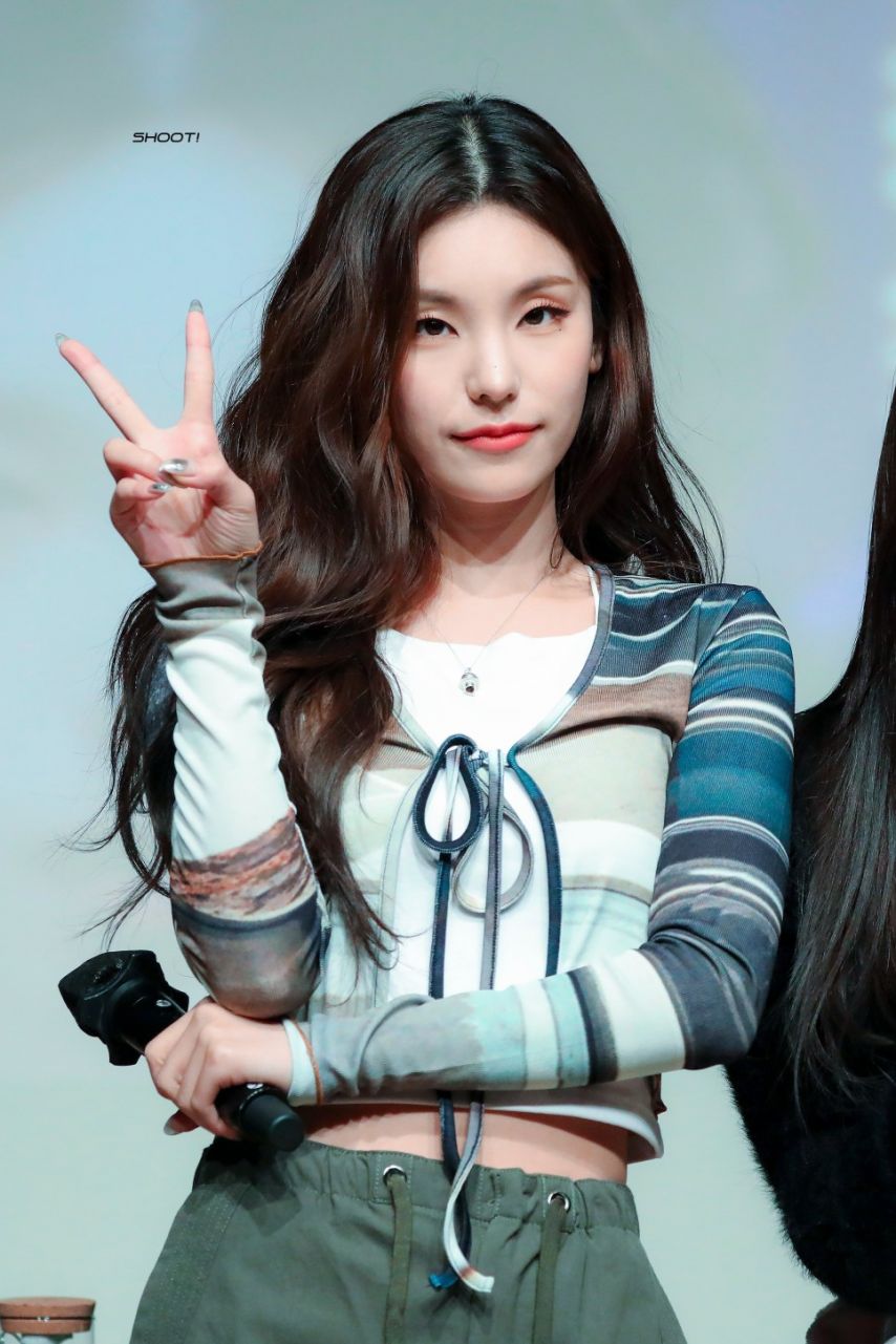 ITZY 예지1_3.jpg