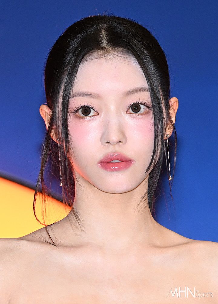 오마이걸 유아1_1.jpg