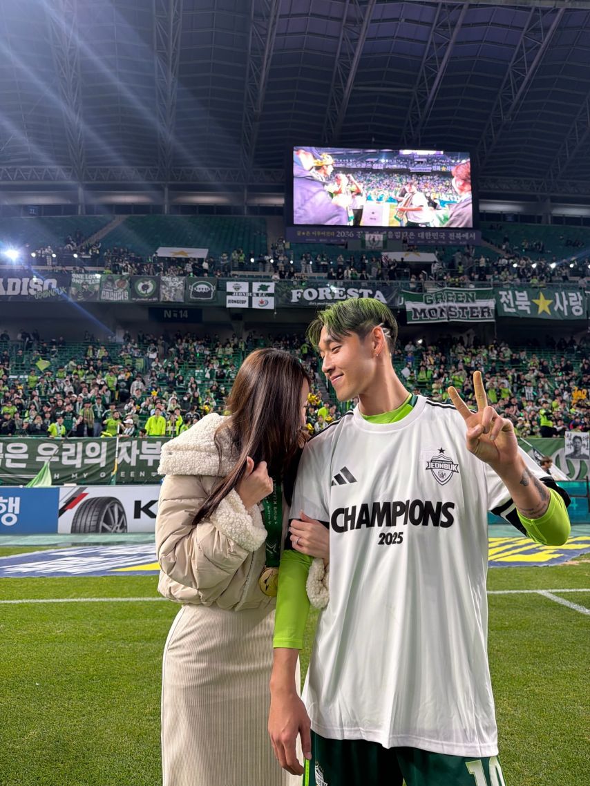 곽민선 아나운서1_4.jpeg