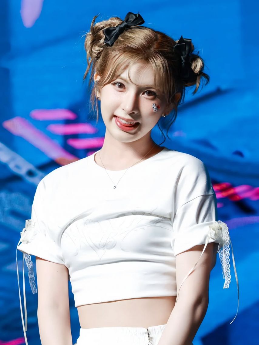 NMIXX (엔믹스) 배이1_2.jpg