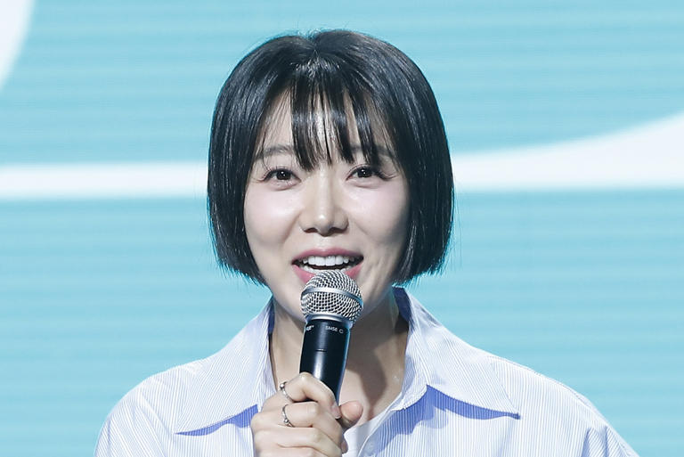 MC 하지영, 인기 女스타, 무보정 100_ ‘레깅스 핏’ 공개1_2.jpg