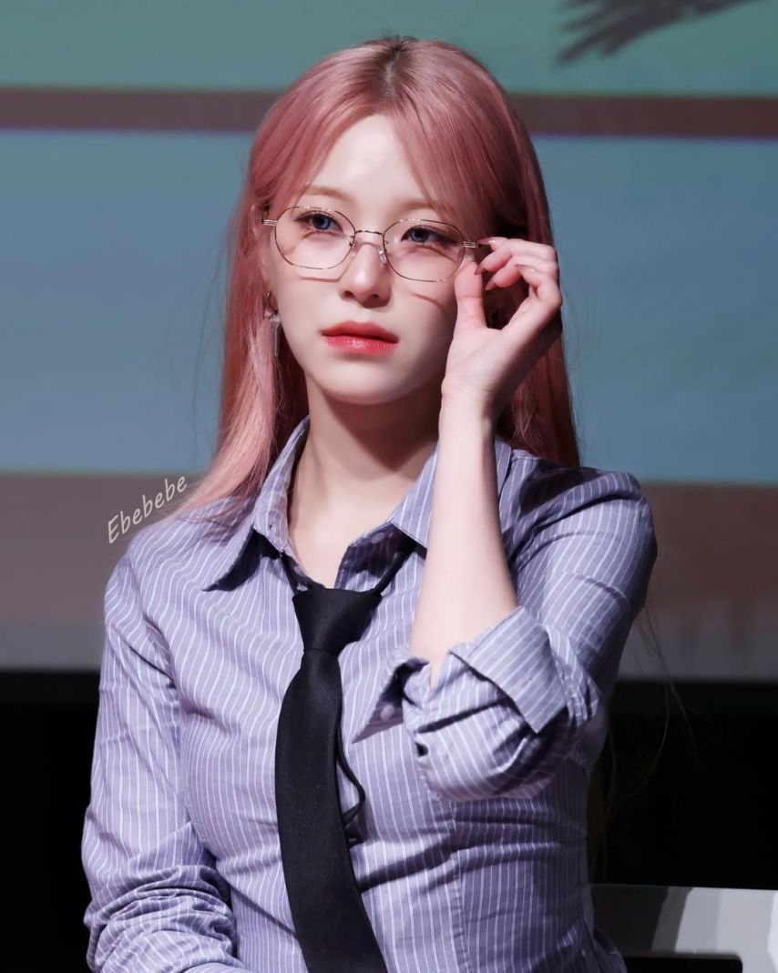 프로미스나인 백지헌1_6.jpg