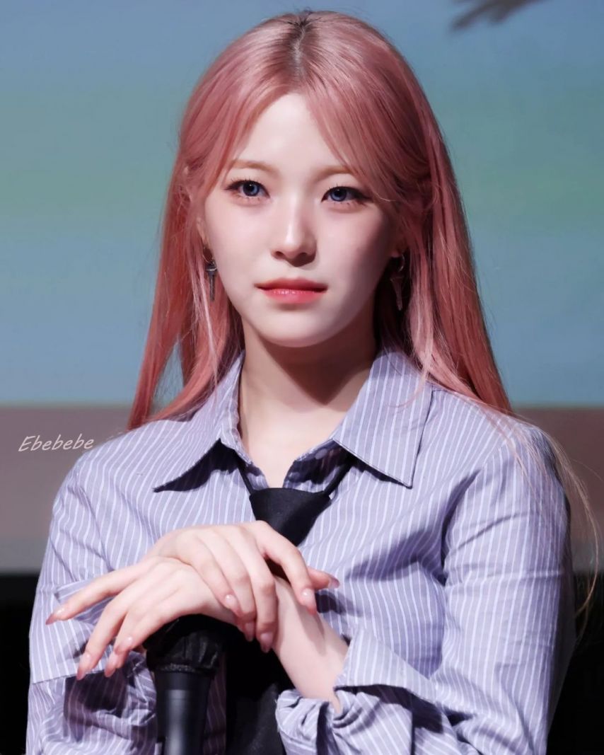 프로미스나인 백지헌1_4.jpg