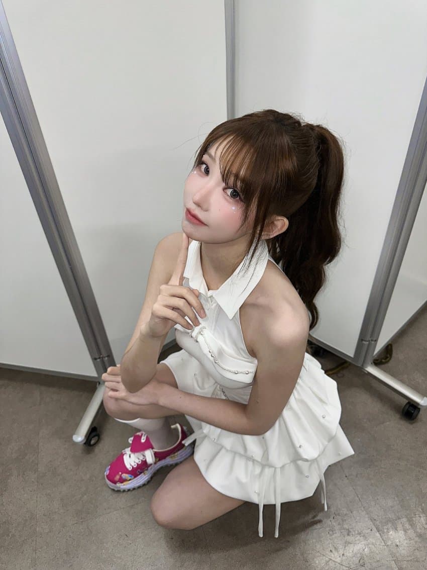 QWER 마젠타1_1.jpg