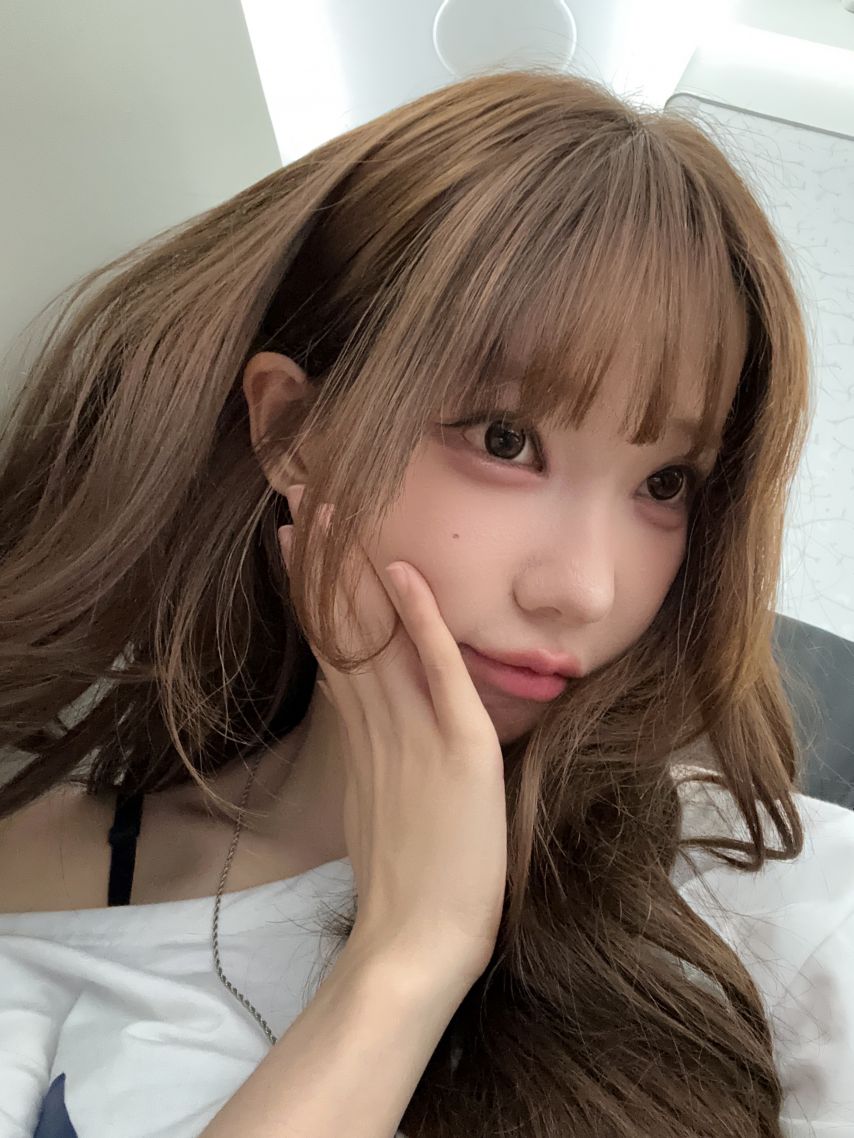 QWER 마젠타1_4.jpg