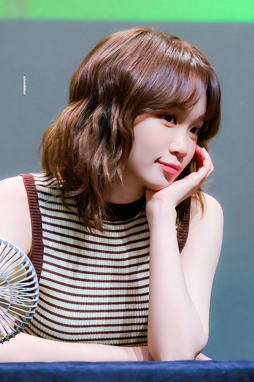 르세라핌 김채원1_2.jpg