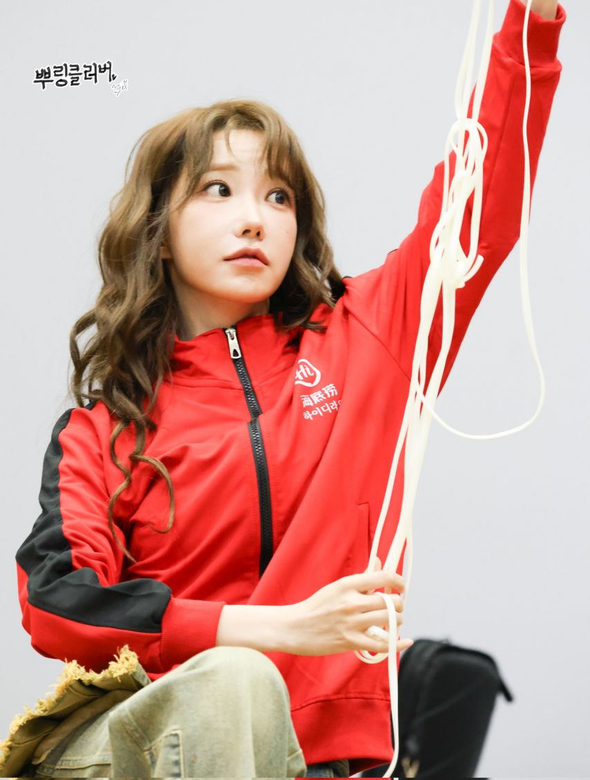[QWER] 마젠타1_4.jpg