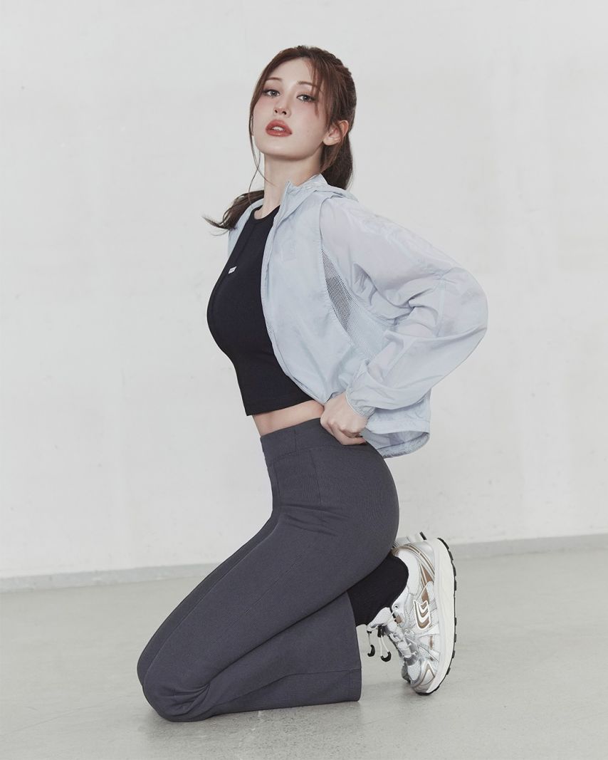 전소미 Northface Whitelabel1_1.jpg
